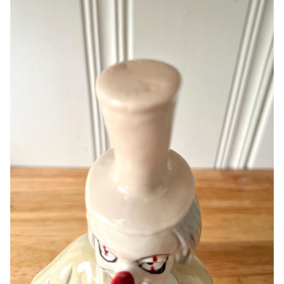 Porcelain Clown Figurine With Theatrical Masks 11" Vintage - Picture 6 of 7